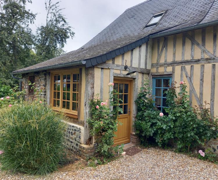 porte et fenetre bois et bleu